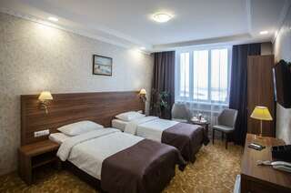 Отель Greenwich Hotel Улан-Удэ Номер стандарт с 2 односпальными кроватями-3