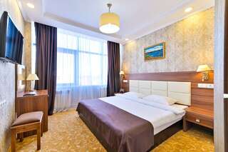 Отель Greenwich Hotel Улан-Удэ Номер полулюкс с 1 двуспальной кроватью-2